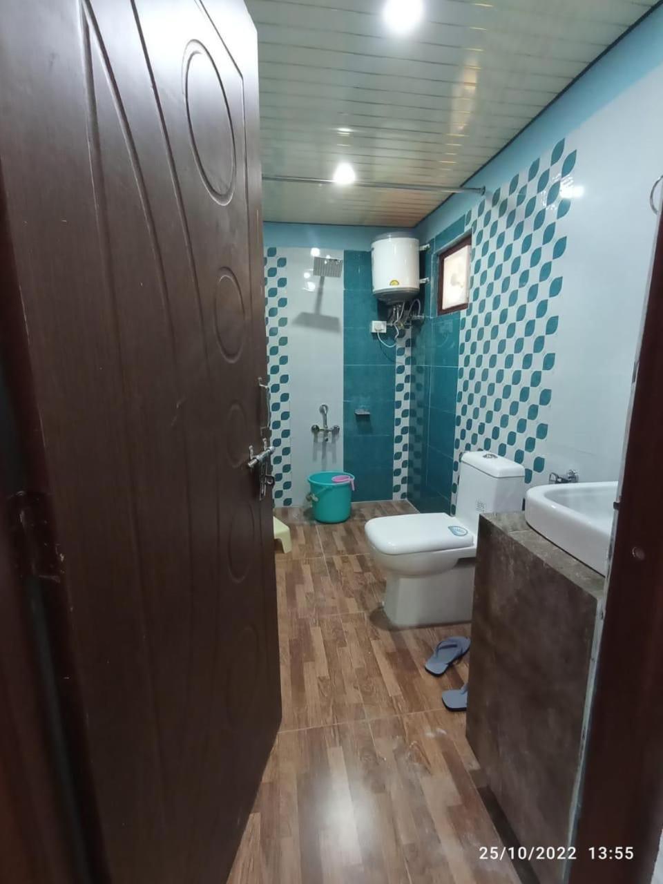 Nature Villaas Basa Homestay Pauri Exterior foto