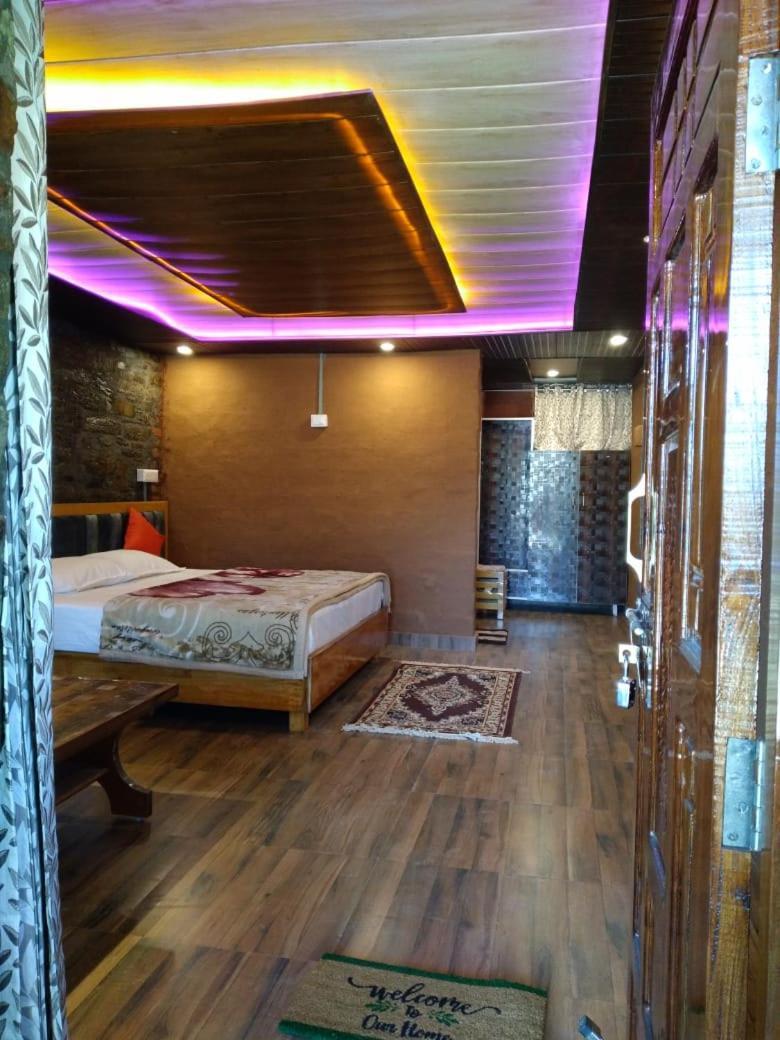 Nature Villaas Basa Homestay Pauri Exterior foto