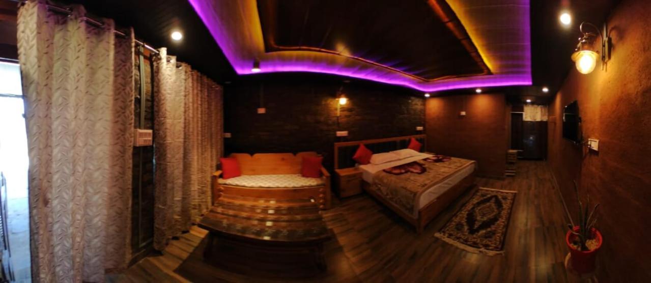 Nature Villaas Basa Homestay Pauri Exterior foto