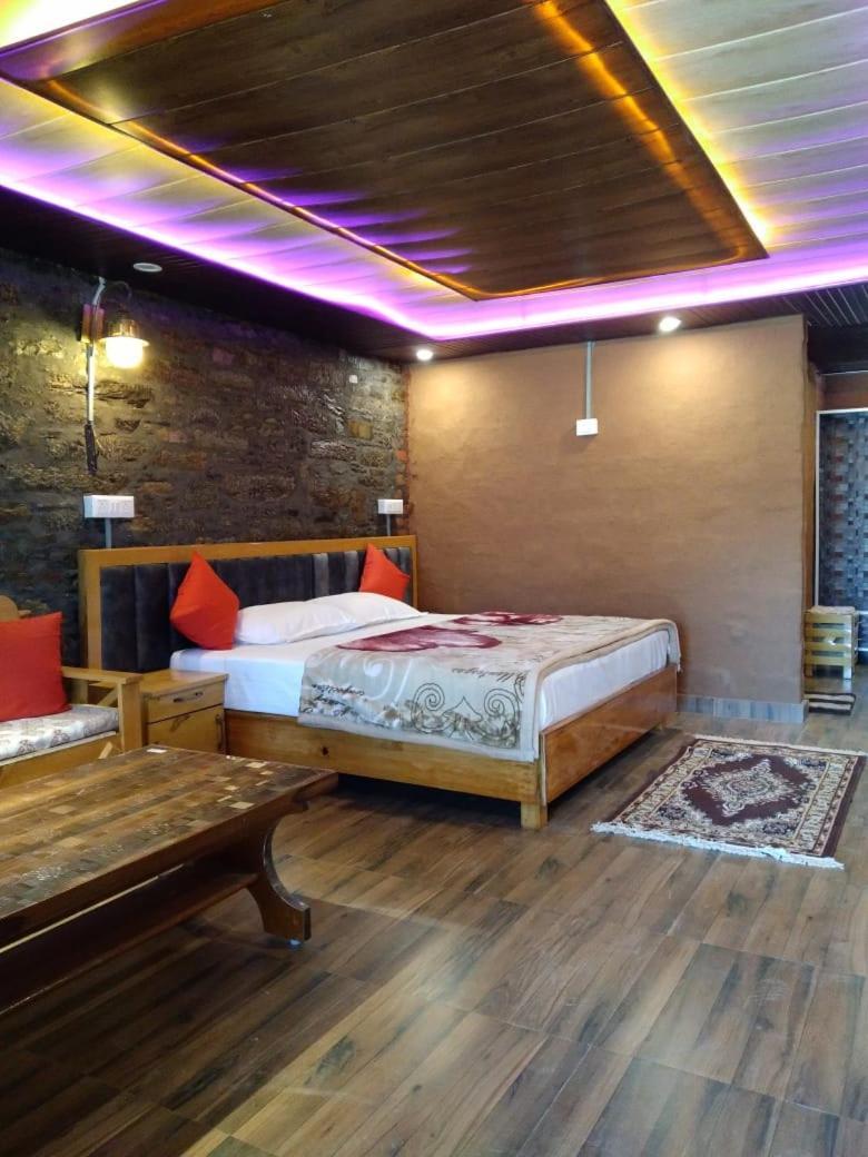 Nature Villaas Basa Homestay Pauri Exterior foto