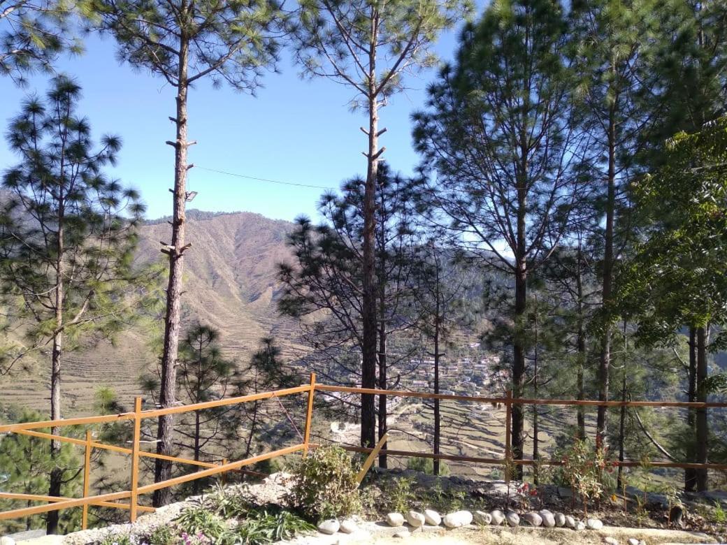 Nature Villaas Basa Homestay Pauri Exterior foto
