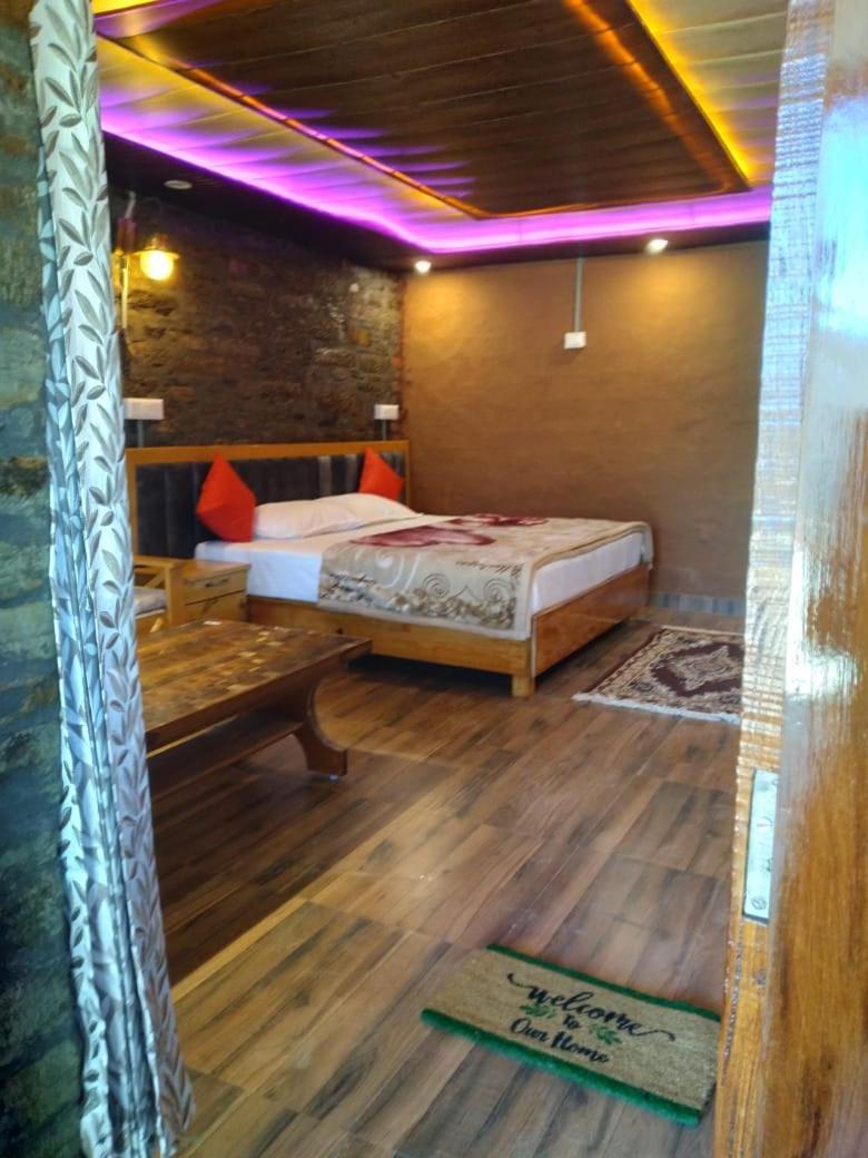 Nature Villaas Basa Homestay Pauri Exterior foto