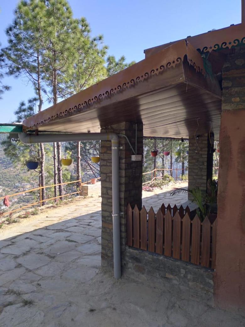 Nature Villaas Basa Homestay Pauri Exterior foto
