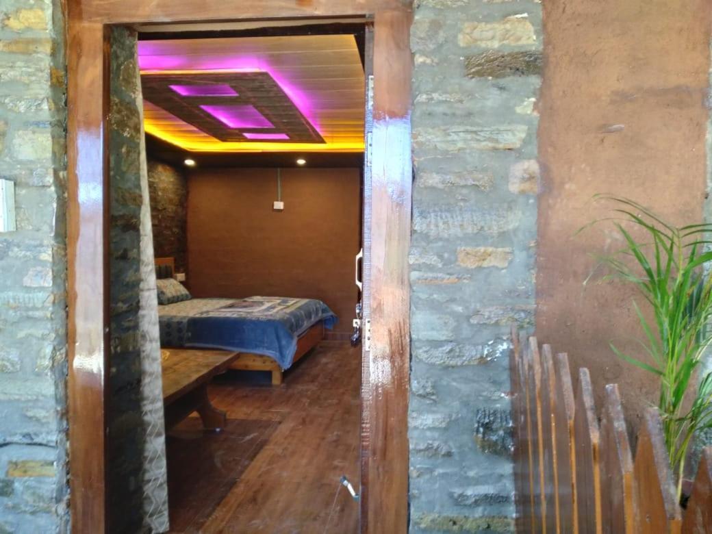 Nature Villaas Basa Homestay Pauri Exterior foto