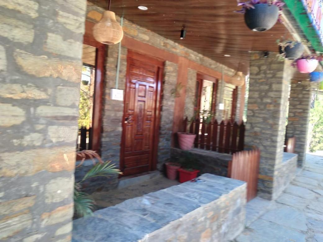 Nature Villaas Basa Homestay Pauri Exterior foto
